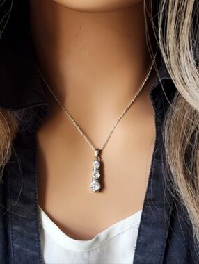 Past Present Future Topaz 3 Stone 925 Sterling Silver Pendant Fine Silver Chain